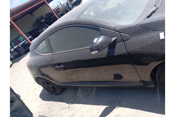 Recambio de puerta delantera derecha para renault megane iii coupe expression referencia OEM IAM   