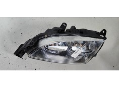 Recambio de faro izquierdo para toyota avensis berlina (t 22) 1.6 16v referencia OEM IAM   