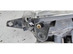 Recambio de faro izquierdo para toyota avensis berlina (t 22) 1.6 16v referencia OEM IAM   