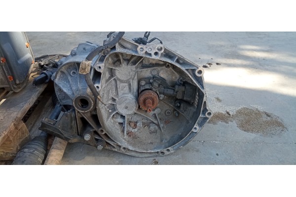 Recambio de caja cambios para peugeot 3008 1.6hdi 112 fap referencia OEM IAM 20DR15  