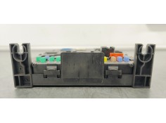 Recambio de caja reles / fusibles para peugeot 3008 1.6 hdi 112 fap referencia OEM IAM 281197595  
