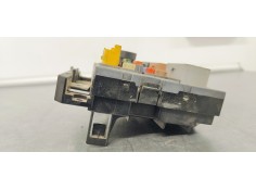 Recambio de caja reles / fusibles para peugeot 3008 1.6 hdi 112 fap referencia OEM IAM 9675877980  