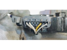 Recambio de cerradura puerta trasera izquierda para kia carens ( ) 1.7crdi 116 fap referencia OEM IAM 81410A4030  