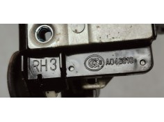 Recambio de cerradura puerta trasera derecha para chevrolet captiva 2.0 d referencia OEM IAM   