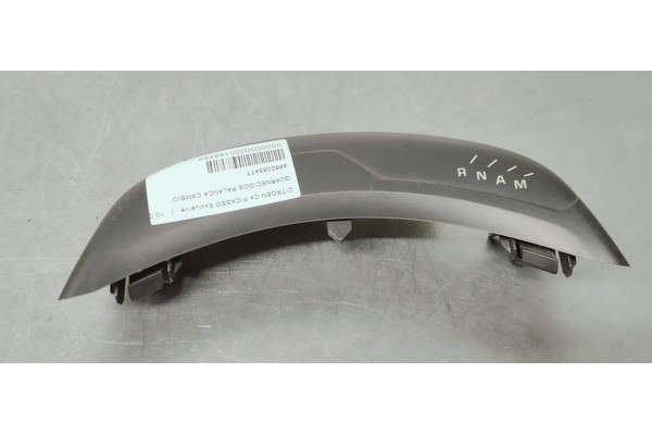 Recambio de guarnecidos palanca cambio para citroen c4 picasso exclusive referencia OEM IAM 9660065477  