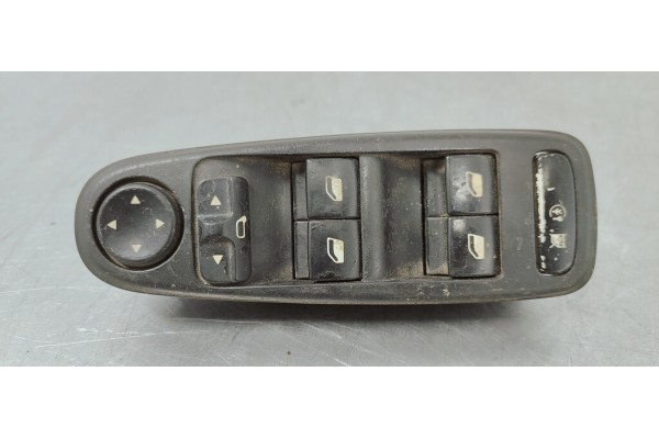 Recambio de mando elevalunas delantero izquierdo para citroen c4 picasso exclusive referencia OEM IAM 96639382ZD  