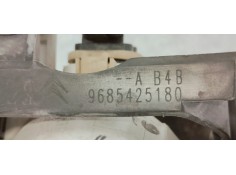 Recambio de faro antiniebla izquierdo para peugeot 3008 1.6 hdi 112 fap referencia OEM IAM 9685425180  