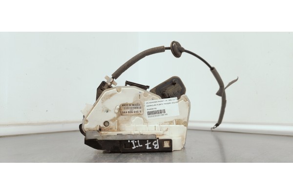 Recambio de cerradura puerta trasera izquierda para volkswagen passat lim. (362) 2.0 tdi referencia OEM IAM 5K4839015S  