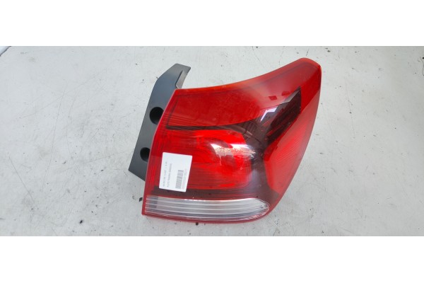 Recambio de piloto trasero derecho para kia rio (yb) edition 7 referencia OEM IAM 92402H8  