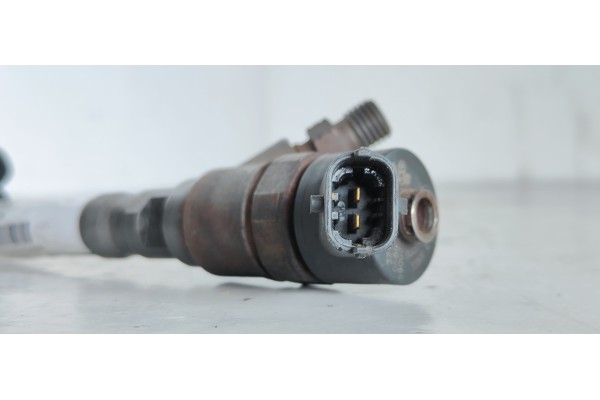 Recambio de inyector para hyundai tucson (jm) 2.0 crdi cat referencia OEM IAM 0445110126 3380027900 