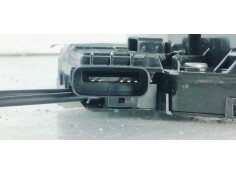 Recambio de cerradura puerta delantera derecha para hyundai tucson sle 2wd referencia OEM IAM 81410D7510  