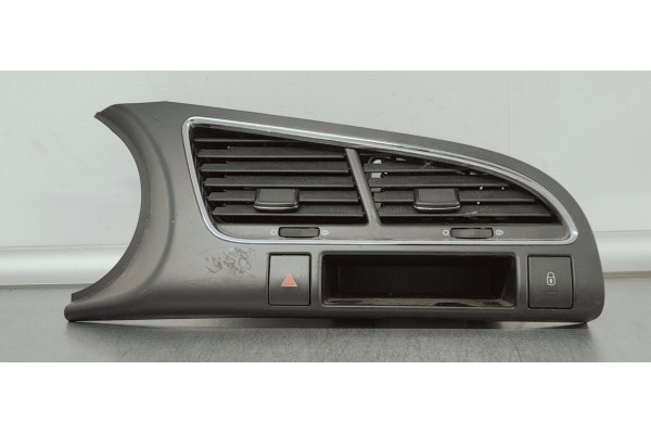 Recambio de rejilla aireadora para peugeot 3008 1.6 hdi 112 fap referencia OEM IAM 9685023677  