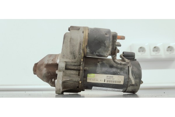 Recambio de motor arranque para opel corsa c club referencia OEM IAM 09130838  