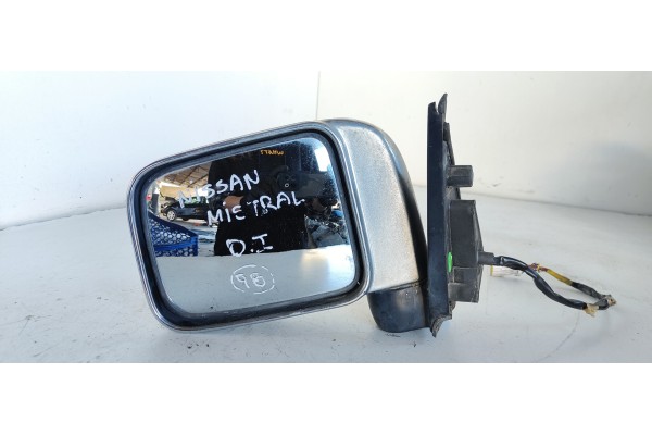 Recambio de retrovisor izquierdo para nissan terrano/terrano.ii (r20) 3.0 td cat referencia OEM IAM   