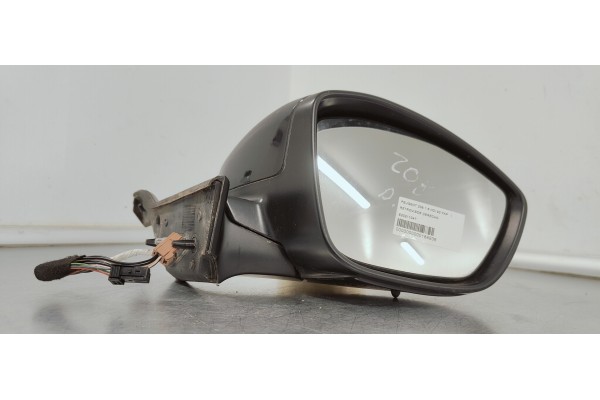 Recambio de retrovisor derecho para peugeot 208 1.6 hdi 92 fap referencia OEM IAM E20211047  