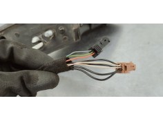 Recambio de retrovisor derecho para peugeot 208 1.6 hdi 92 fap referencia OEM IAM E20211047  