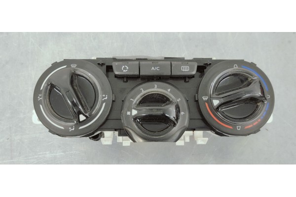 Recambio de mando calefaccion / aire acondicionado para peugeot 208 1.6 hdi 92 fap referencia OEM IAM 96722483ZD  