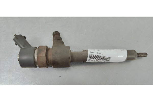 Recambio de inyector para fiat stilo (192) 1.9 jtd cat referencia OEM IAM 0445110119  