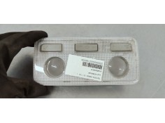 Recambio de luz interior para toyota yaris 1.5 i 112 referencia OEM IAM 812600D070  