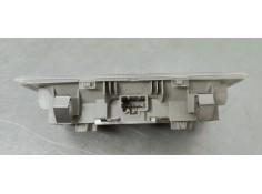 Recambio de luz interior para toyota yaris 1.5 i 112 referencia OEM IAM 812600D070  
