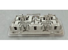 Recambio de luz interior para toyota yaris 1.5 i 112 referencia OEM IAM 812600D070  