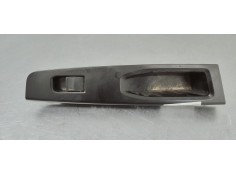 Recambio de mando elevalunas trasero derecho para toyota yaris 1.5 i 112 referencia OEM IAM 742710D400  