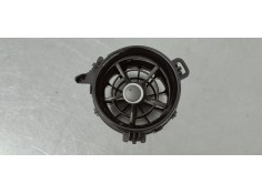 Recambio de rejilla aireadora para toyota yaris 1.5 i 112 referencia OEM IAM 5556862280  