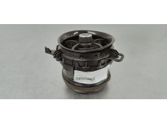 Recambio de rejilla aireadora para toyota yaris 1.5 i 112 referencia OEM IAM 5556862280  