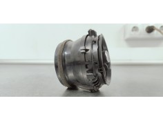 Recambio de rejilla aireadora para toyota yaris 1.5 i 112 referencia OEM IAM 5556862280  