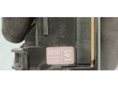 Recambio de mando limpia para toyota yaris 1.5 i 112 referencia OEM IAM 17F936  