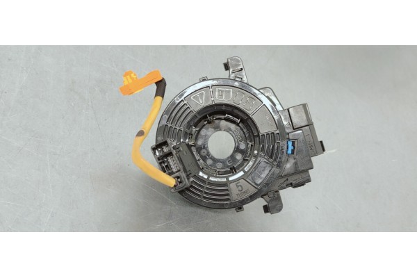 Recambio de anillo airbag para toyota yaris 1.5 i 112 referencia OEM IAM 892450D020  