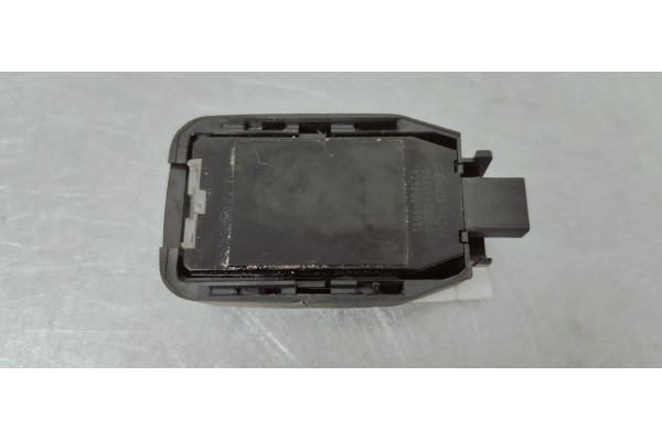 Recambio de sensor para toyota yaris 1.5 i 112 referencia OEM IAM 899410D010  