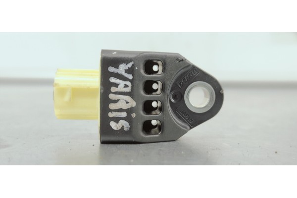 Recambio de sensor para toyota yaris 1.5 i 112 referencia OEM IAM 898310D130  