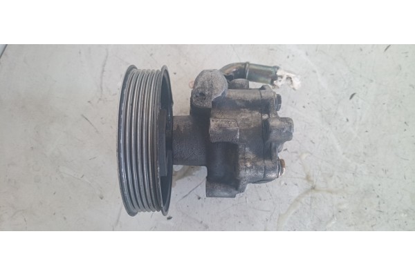 Recambio de bomba direccion para audi a4 avant (8e) 1.9 tdi referencia OEM IAM 038145255B  