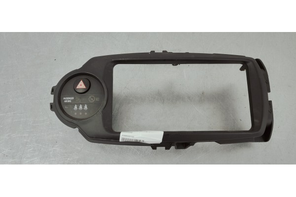 Recambio de warning para toyota yaris 1.5 i 112 referencia OEM IAM 839500D100  