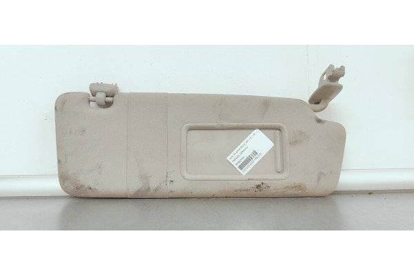 Recambio de parasol derecho para audi a3 sportback (8p) 1.6 i 100 referencia OEM IAM 8P0857552  
