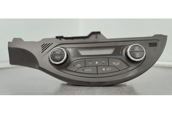 Recambio de mando climatizador para toyota yaris 1.5 i 112 referencia OEM IAM 75F206  