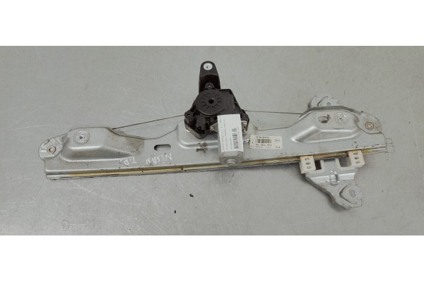 Recambio de elevalunas trasero derecho para nissan qashqai (j11) 1.6 i turbo 163 referencia OEM IAM 827004EA0A  