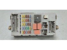 CAJA RELES / FUSIBLES 46846745 