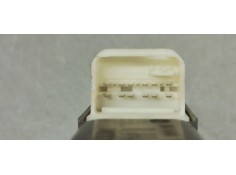 Recambio de mando elevalunas delantero izquierdo para toyota yaris 1.5 i 112 referencia OEM IAM 742320D720  