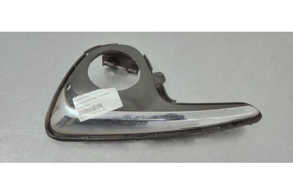 Recambio de moldura antiniebla izquierda para toyota yaris 1.5 i 112 referencia OEM IAM 814820D320  