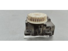 Recambio de motor apertura trampillas climatizador para toyota yaris 1.5 i 112 referencia OEM IAM 0638001981  