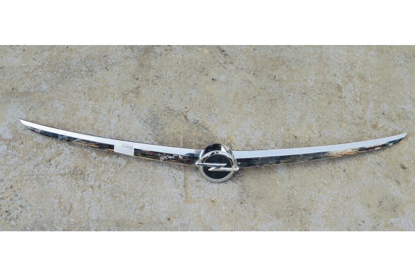 Recambio de maneta exterior porton para opel insignia berlina 2.0cdti 130 fap referencia OEM IAM 13244388  