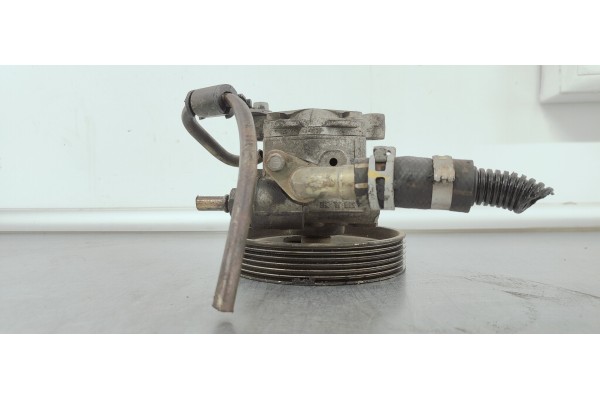 Recambio de bomba direccion para ford fiesta (cbk) 1.4 tdci cat referencia OEM IAM 2S6C3A696DC  