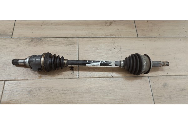 Recambio de transmision delantera izquierda para toyota yaris 1.5 i 112 referencia OEM IAM 434200D480B  