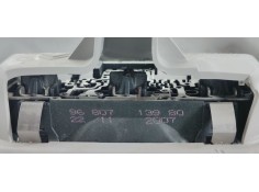 Recambio de luz interior para citroen c4 picasso exclusive referencia OEM IAM F3135BJ  