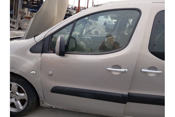 Recambio de puerta delantera izquierda para peugeot partner kombi premium referencia OEM IAM   
