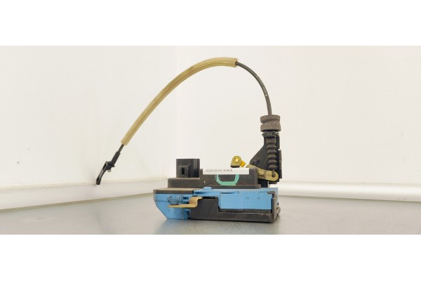 Recambio de cerradura puerta delantera derecha para volvo v70 familiar 2.4 diesel cat referencia OEM IAM 9485305  