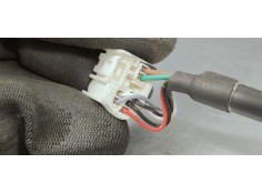 Recambio de retrovisor izquierdo para toyota yaris 1.5 i 112 referencia OEM IAM E8025614  