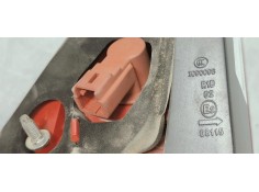 Recambio de piloto trasero izquierdo interior para peugeot 3008 1.6 hdi 112 fap referencia OEM IAM   